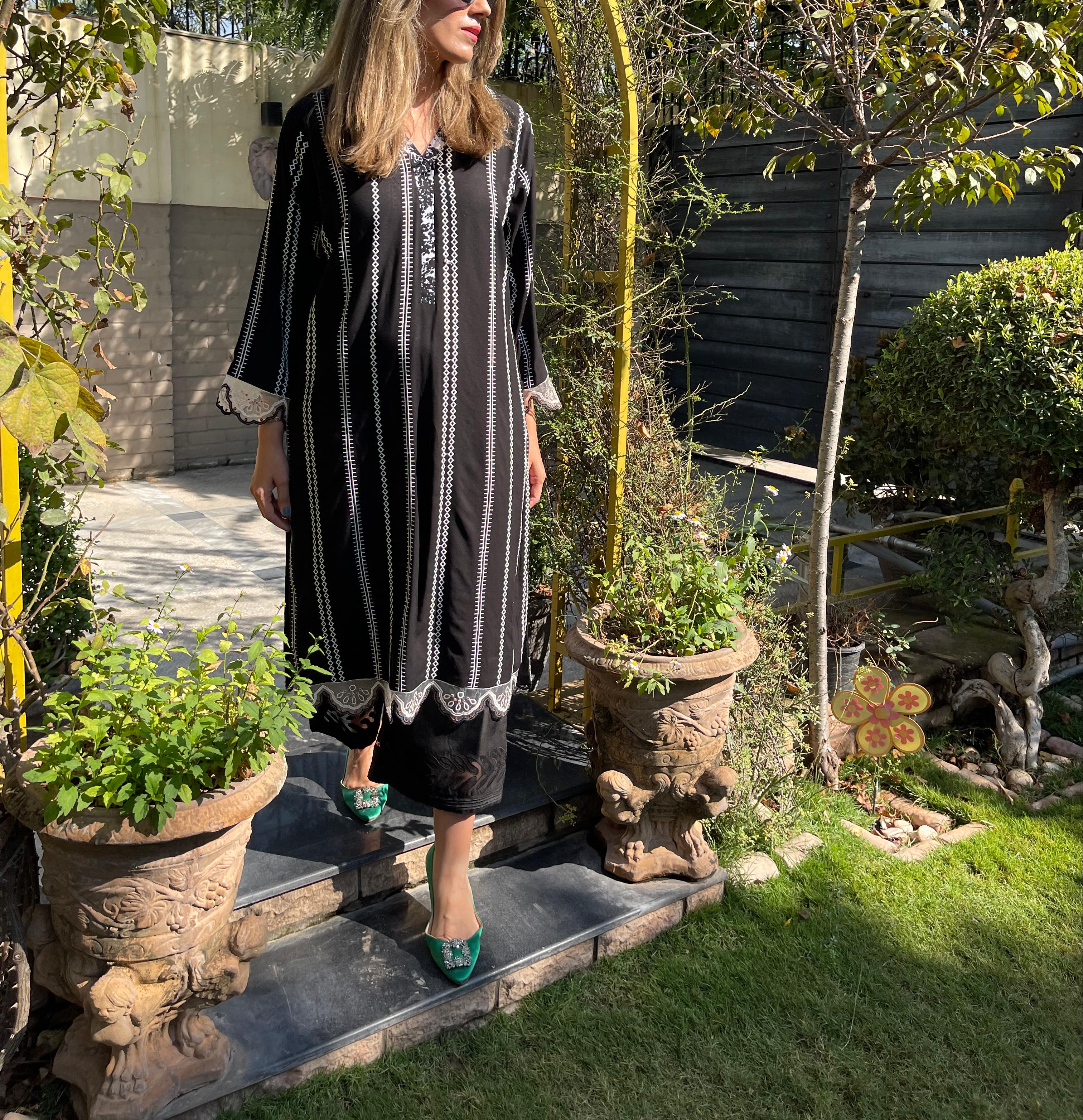 Black Lines Kurta