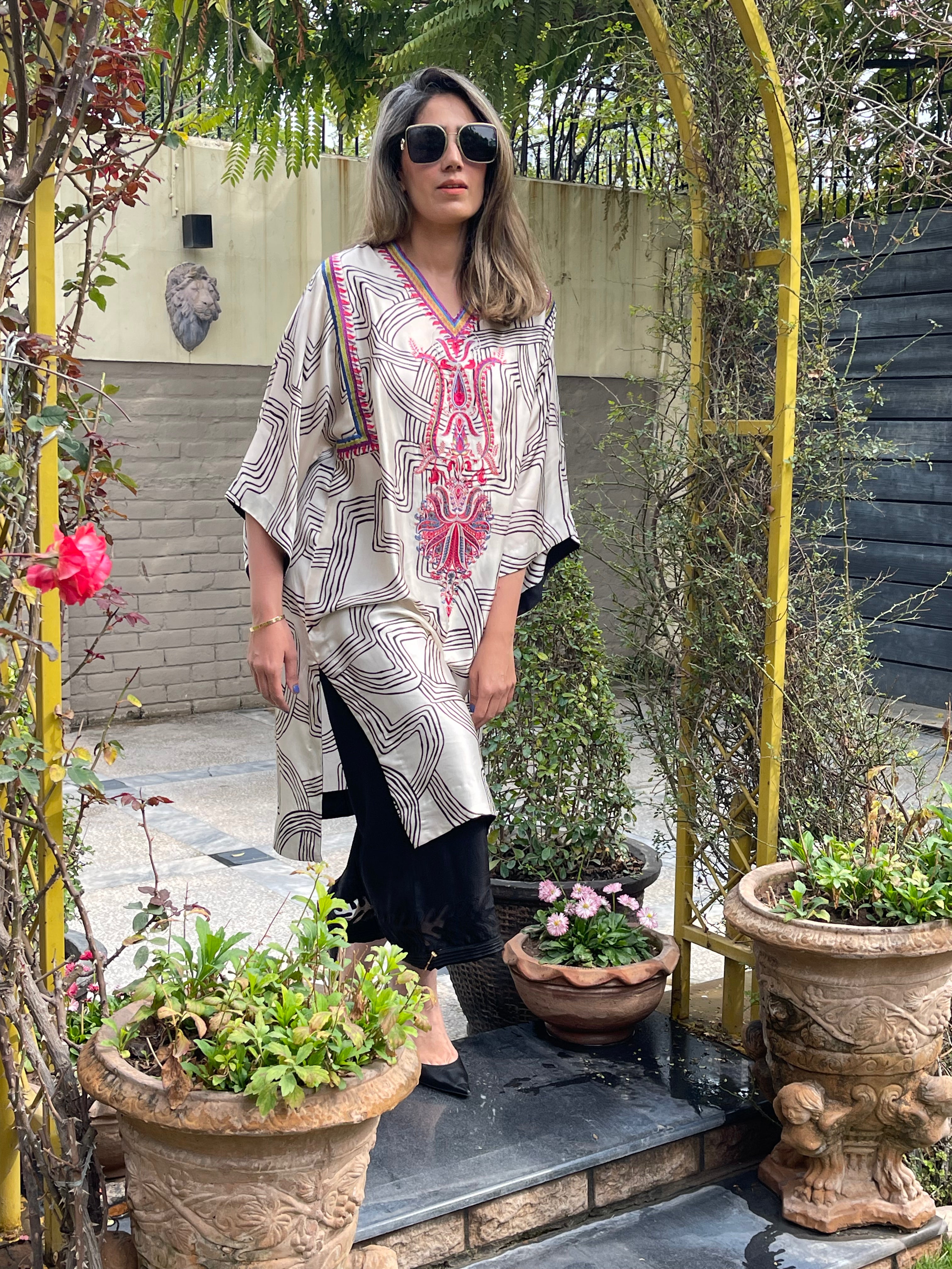 Paisley Silk Kurta Monochrome