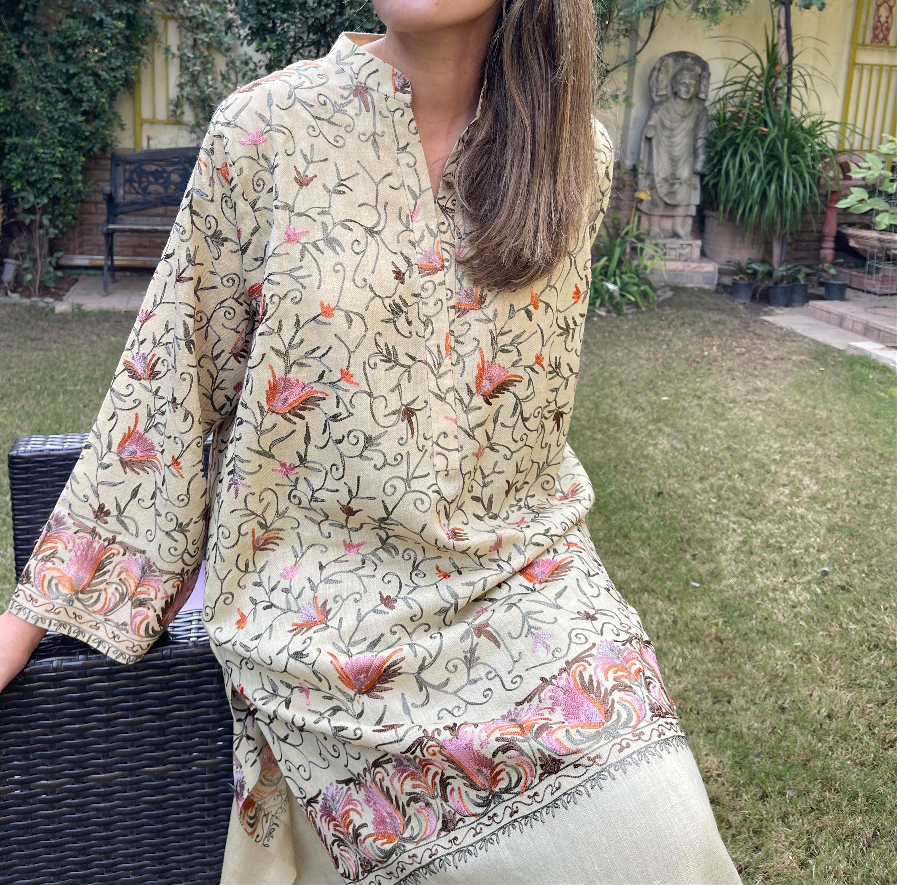 Shawl Kurta Embroidered